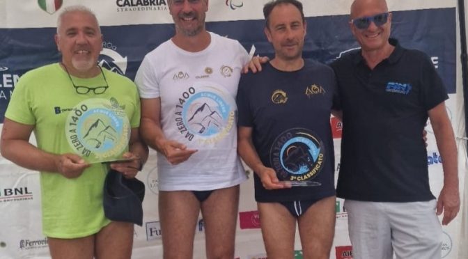 Nuoto in acque libere, AQA Cosenza vince a Praia